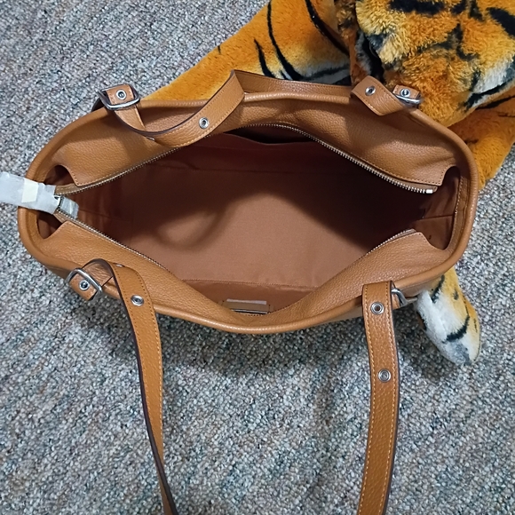 Coach big leather purse in light saddle - Picture 12 of 15